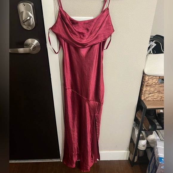 Hello molly wanted on the dance floor midi size small NWT never worn Fuchsia - Picture 9 of 12